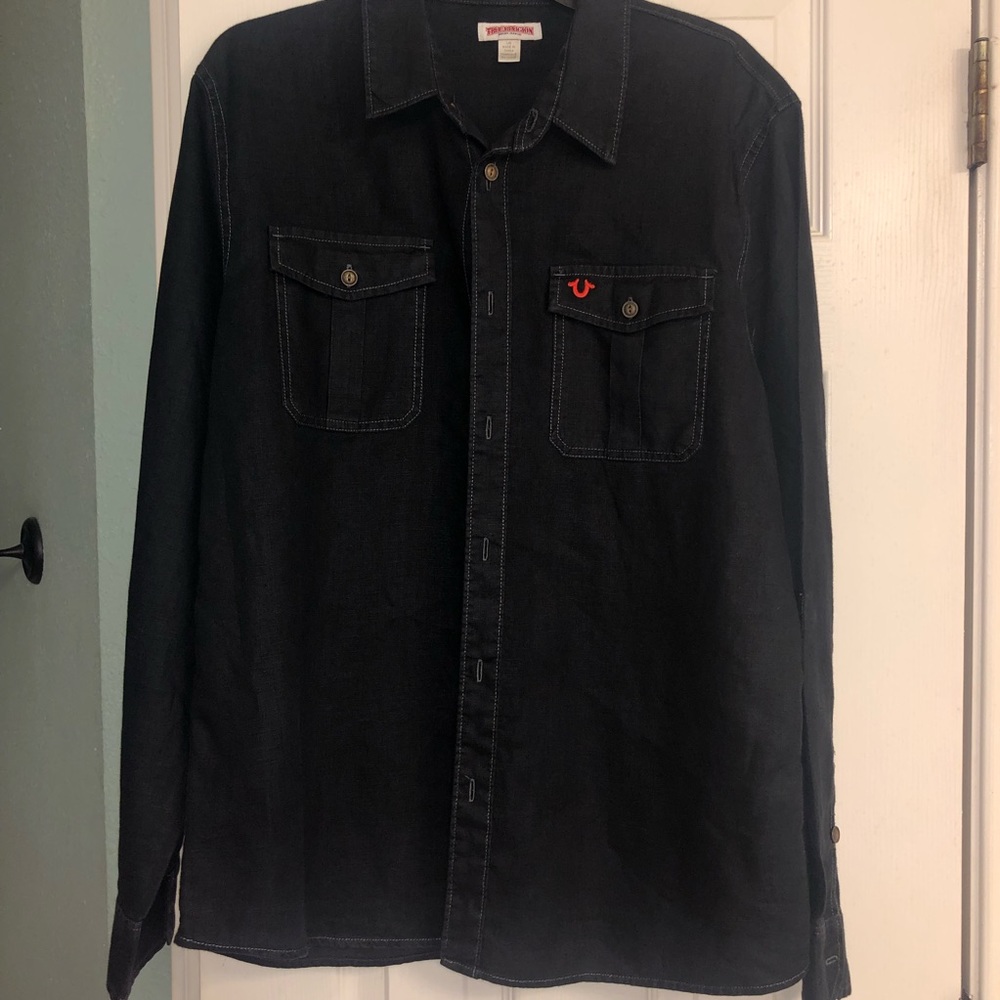 Men’s long sleeve button down